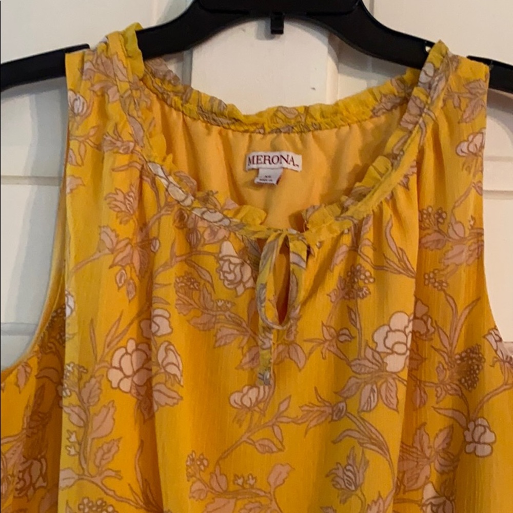 Women Yellow and white Floral dress🌼